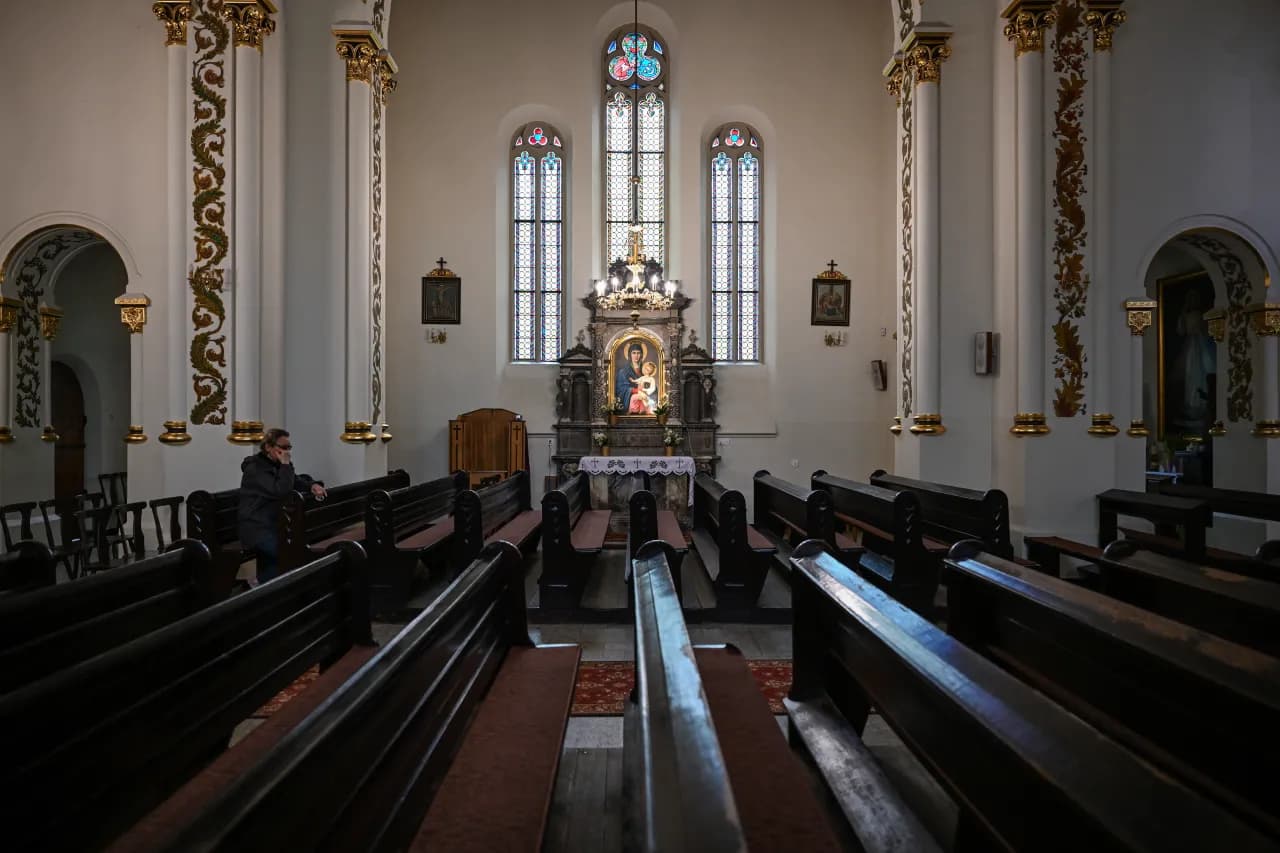 Dlaczego katolicy nie jedzą mięsa w piątek? Religijne i historyczne wyjaśnienie praktyki Dlaczego katolicy nie jedzą mięsa w piątek? Religijne i historyczne wyjaśnienie praktyki