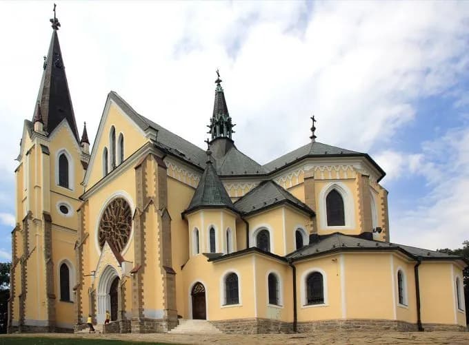 Sanktuarium w Lewoczy: historia, zwiedzanie i duchowe znaczenie dla pielgrzymów Sanktuarium w Lewoczy: historia, zwiedzanie i duchowe znaczenie dla pielgrzymów