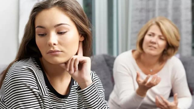 Czy kłótnia z rodzicami to grzech ciężki? Zrozum swoje dylematy moralne Czy kłótnia z rodzicami to grzech ciężki? Zrozum swoje dylematy moralne