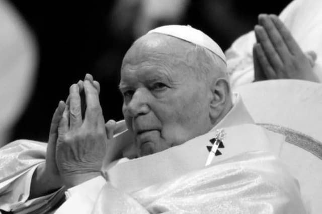 Papież Jan Paweł II ile miał lat? Zaskakująca prawda o jego wieku Papież Jan Paweł II ile miał lat? Zaskakująca prawda o jego wieku