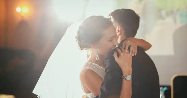 Ile kosztuje msza ślubna? Sprawdź ceny i ukryte opłaty w parafiach Ile kosztuje msza ślubna? Sprawdź ceny i ukryte opłaty w parafiach