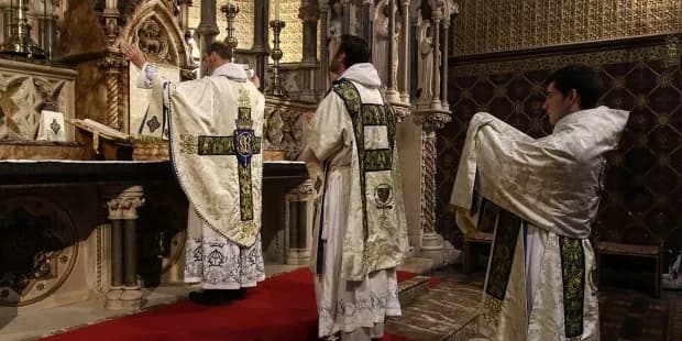 Kto może odprawiać mszę świętą? Odkryj tajniki kapłaństwa Kto może odprawiać mszę świętą? Odkryj tajniki kapłaństwa